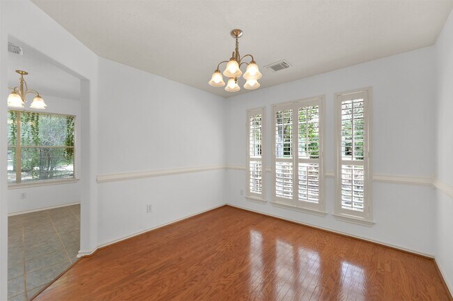 Building Photo - 166 Burgandy Vine Ct