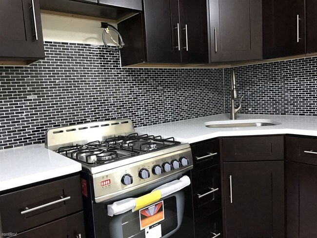 Foto del edificio - 400 E 21ST St