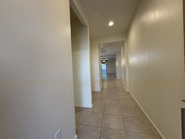 Building Photo - 6358 E Via Valdivia