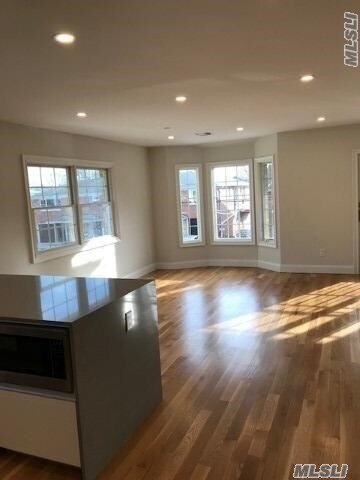 Building Photo - 151-25-151-17 17th Ave