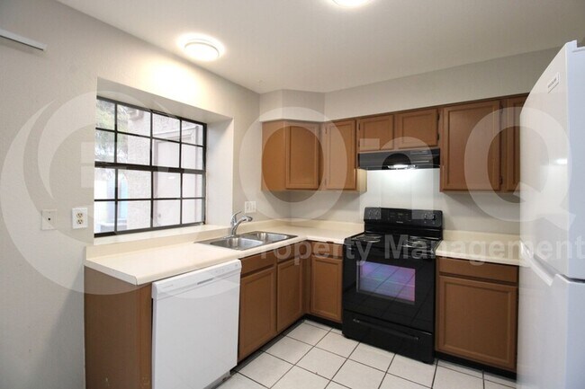 Foto del edificio - 3491 N Arizona Ave