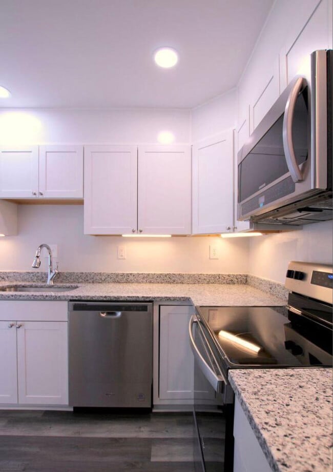 Building Photo - 603 Denton Cir