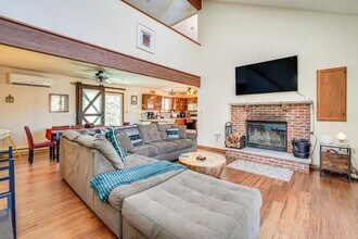 Building Photo - 5317 Woodbridge Dr E