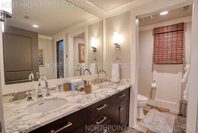 Foto del edificio - Welcome to a stunning home in Virginia Hig...