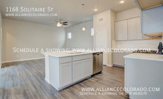 Building Photo - 1168 Solitaire St
