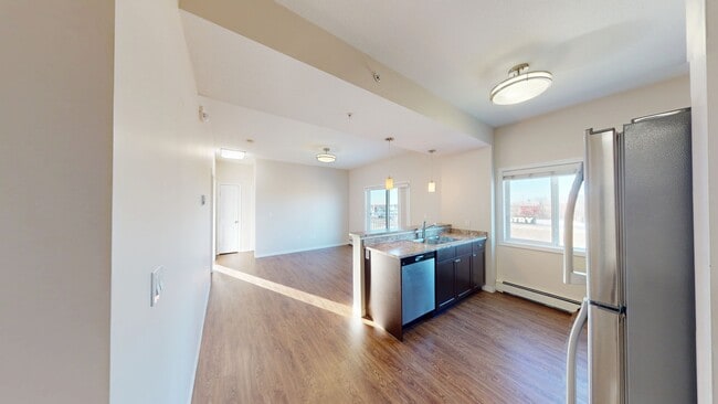 Building Photo - 10004-1097A 97A St