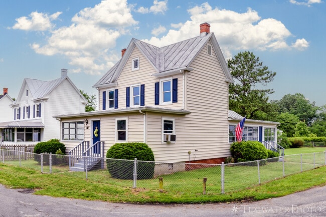 View of house from Chandler Ave. - 111 Taylor Ave