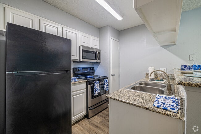 Interior Photo - Suncrest