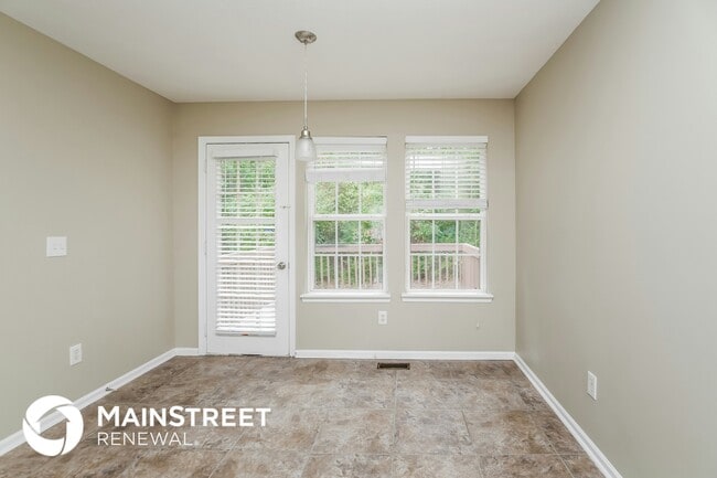 Building Photo - 3012 Edgefield Dr SW