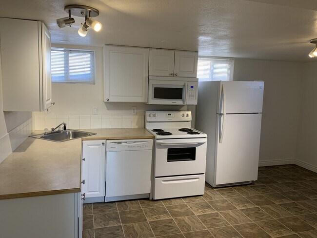 Foto del edificio - 685 E 9th N St