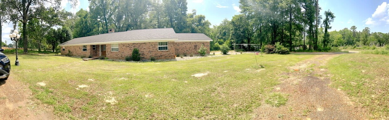 Front yard - 3218 FM 1275