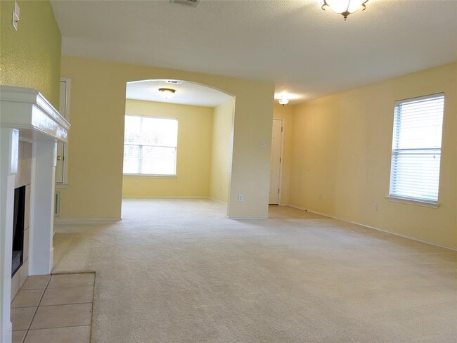 Building Photo - 17518 Wiseman Dr