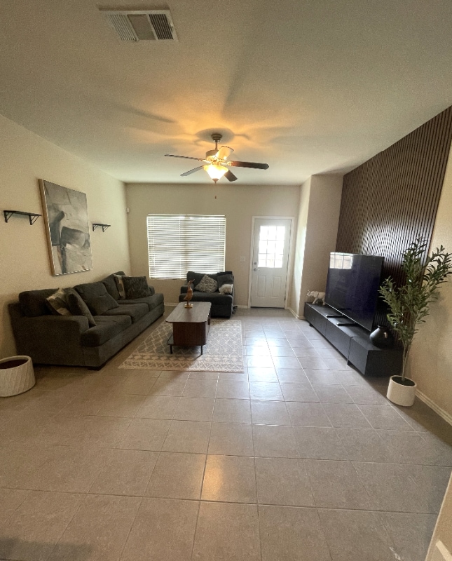 Foto del edificio - 3801 Black Granite Dr