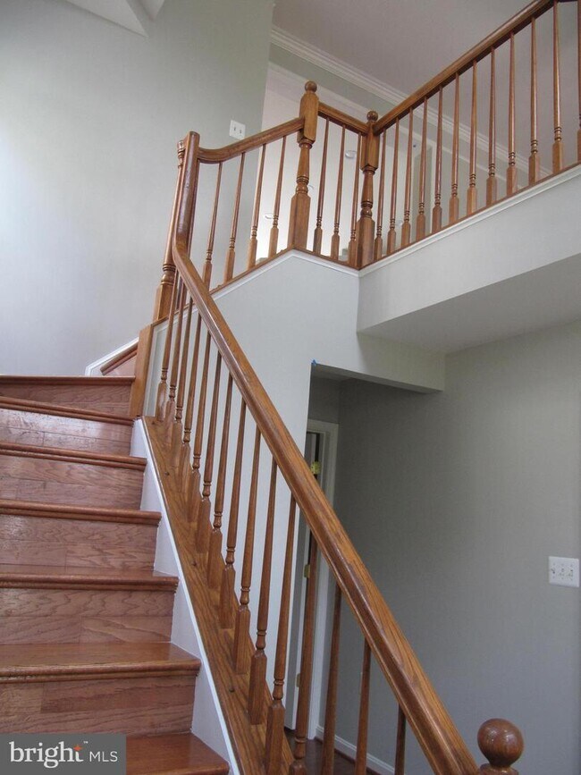 Building Photo - 9223 Acer Ln