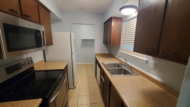 Building Photo - 3 bedroom Garland home