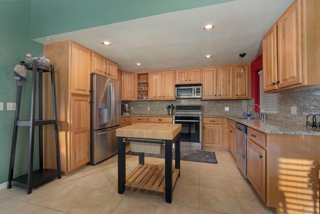 Building Photo - 2811 Greenhorn Ct
