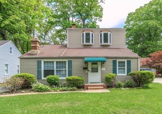 Building Photo - 615 Parkside Drive