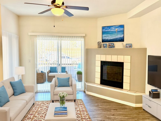 Building Photo - Updated 2-story townhome on the South side of Colorado Springs WITH Mountain Views