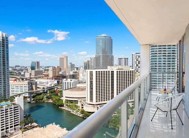 Foto del edificio - 485 Brickell Ave
