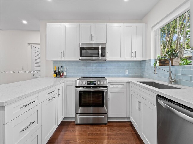 Building Photo - 4148 Ventura Ave