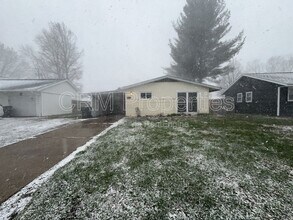 Building Photo - 5117 Arrowhead Blvd