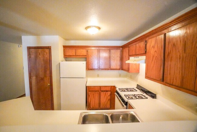 Foto del edificio - 3316 Ridgecrest Cir