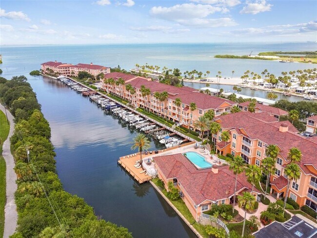 Foto del edificio - 5000 Culbreath Key Way