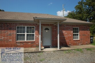 Building Photo - 8005 Langer Dr