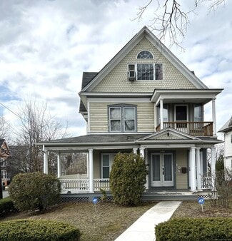 Building Photo - 104 Howard Ave