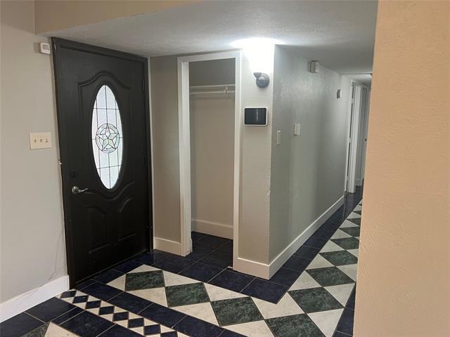 Foto del edificio - 2103 Newbury Dr