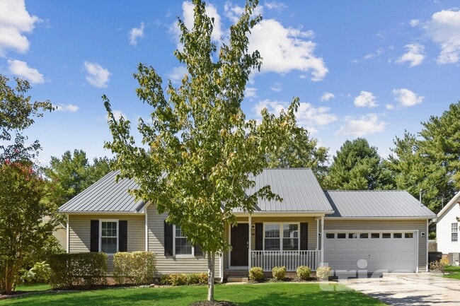 Building Photo - 712 Paige Ct