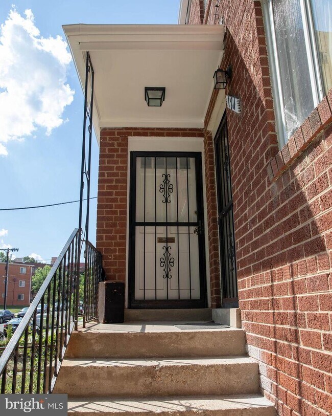 Foto del edificio - 124 Wilmington Pl SE