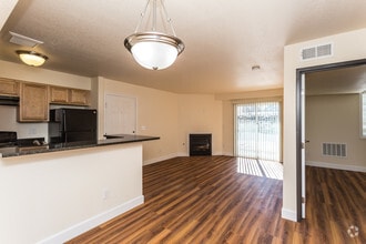 Interior Photo - Hunter's Run