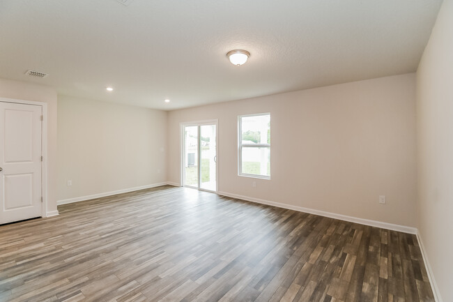 Building Photo - 45372 Red Brick Dr, Callahan, FL
