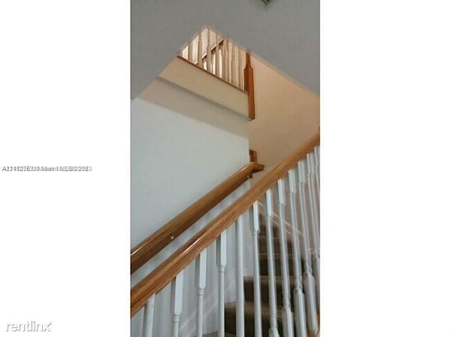 Foto del edificio - 3 br, 2.5 bath House - 21111 NW 14th Pl Ap...