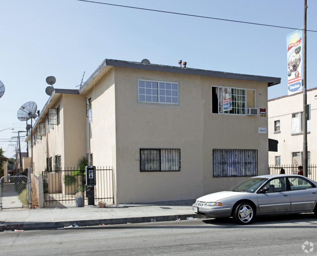 Building Photo - 2664 Randolph St