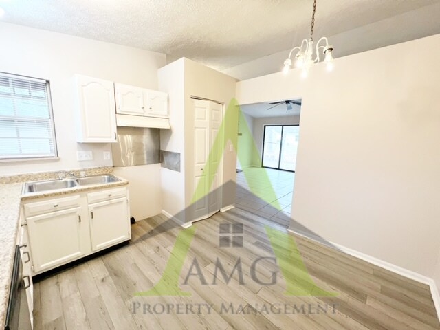 Building Photo - 2712 Grassy Creek Ct