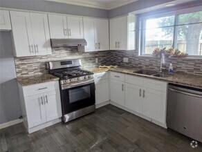 Building Photo - 4127 Swinden Dr