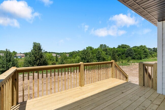 Foto del edificio - Fenced Yard, WiFi Included, Brand-New Build — Perfect for Families