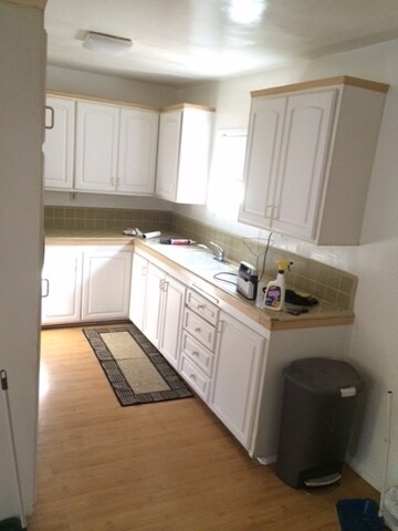 Interior Photo 2 - 705 6th Ave