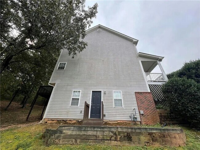 Building Photo - 202 Brick Mill Dr