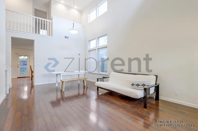 Foto del edificio - 2320 Halsey Cir