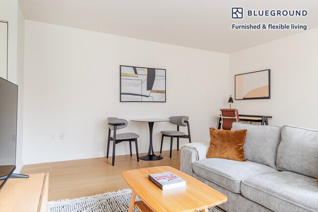 Foto del edificio - 255 W 94th St