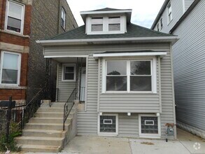 Building Photo - 3464 W Diversey Ave