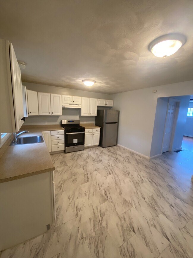 Building Photo - 29 Fortin Ave