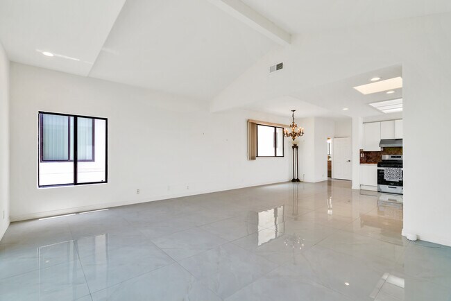 Foto del edificio - 1710 Dixon St