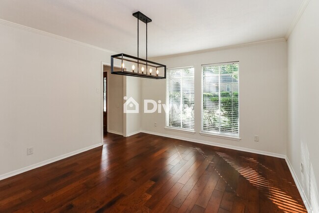Building Photo - 3803 Sunstone Dr