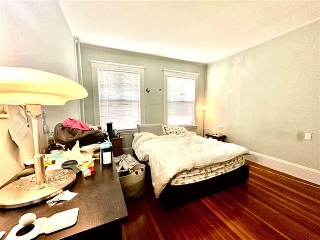 Building Photo - 77 College Ave