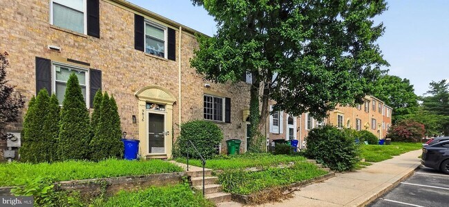 Foto del edificio - 9814 Rainleaf Ct