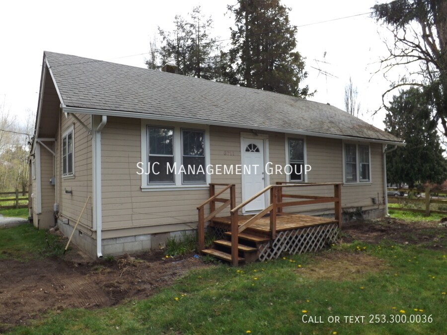 Primary Photo - 2 Bedroom 1 bath home for rent in Edgewood